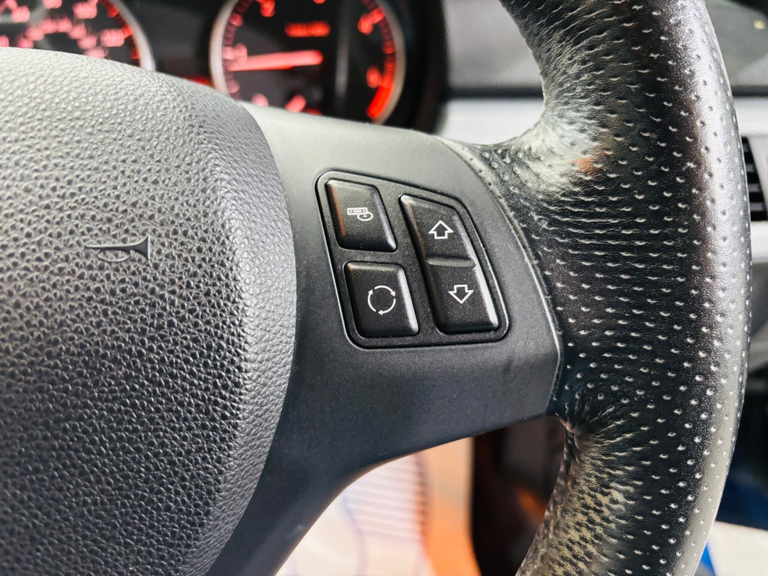 Used BMW 3 Series 2011 for sale - 76512613: Photo 20