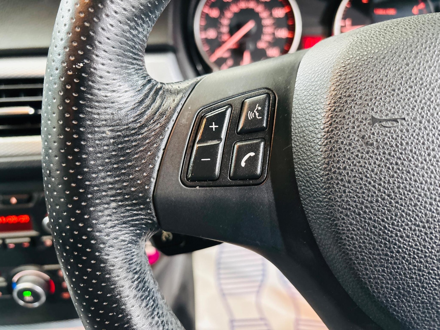 Used BMW 3 Series 2011 for sale - 76512613: Photo 21