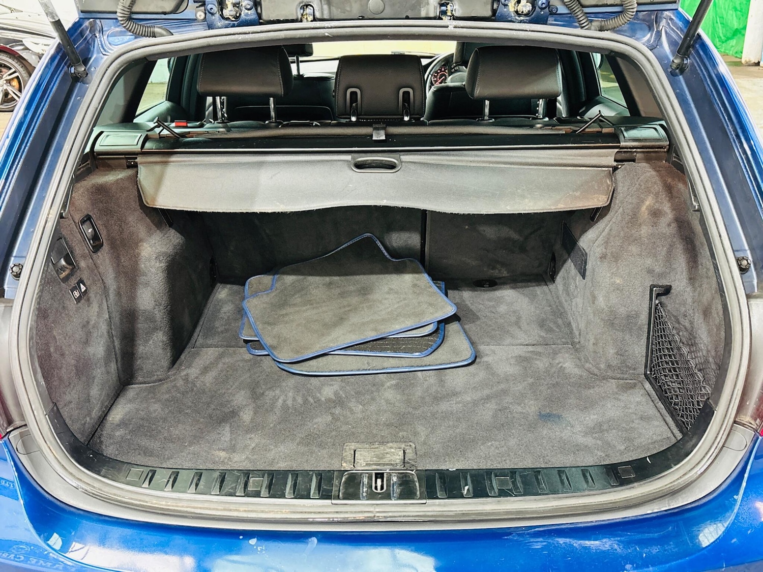 Used BMW 3 Series 2011 for sale - 76512613: Photo 27