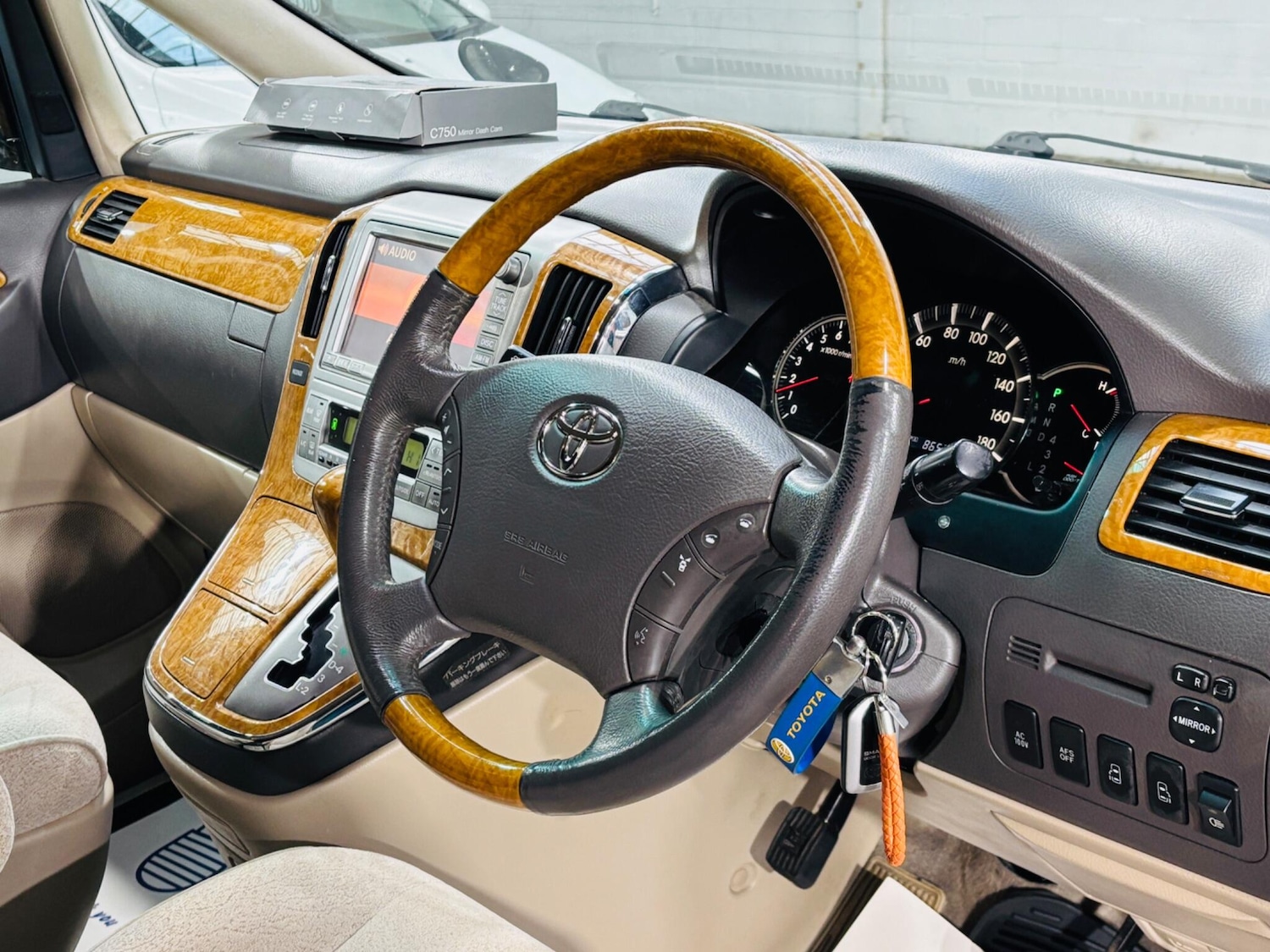 Used Toyota Alphard 2019 for sale - 77838587: Photo 11