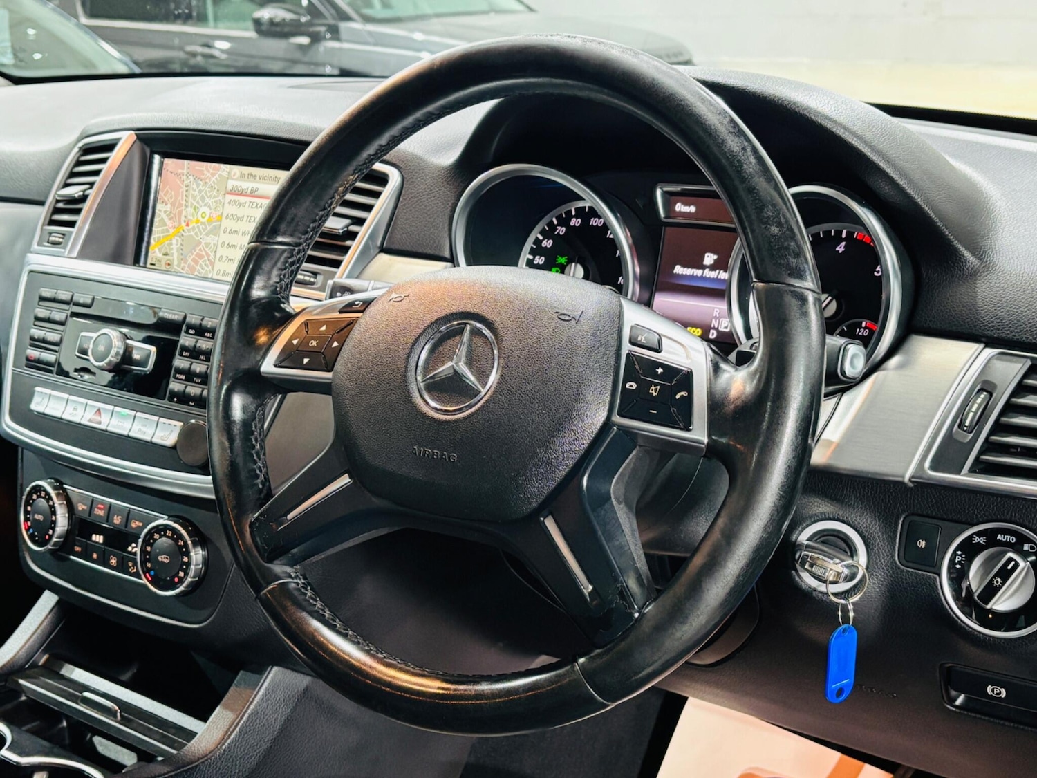Used Mercedes-Benz M-Class 2014 for sale - 76121908: Photo 11