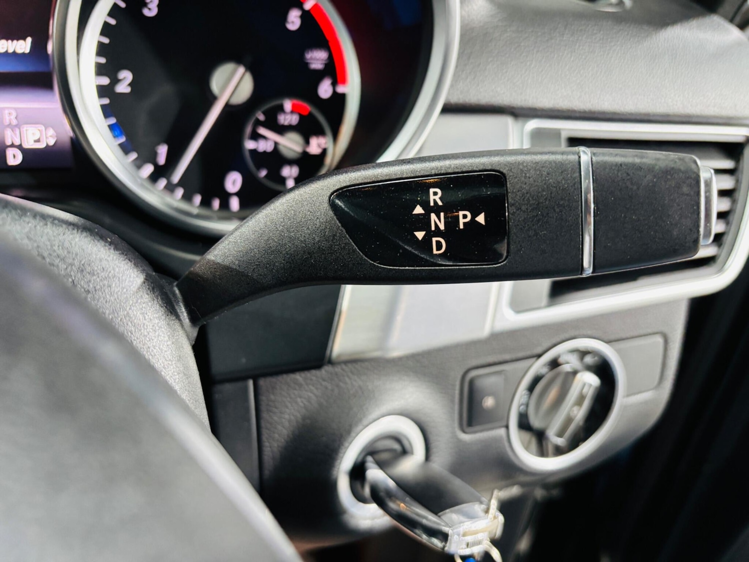 Used Mercedes-Benz M-Class 2014 for sale - 76121908: Photo 23