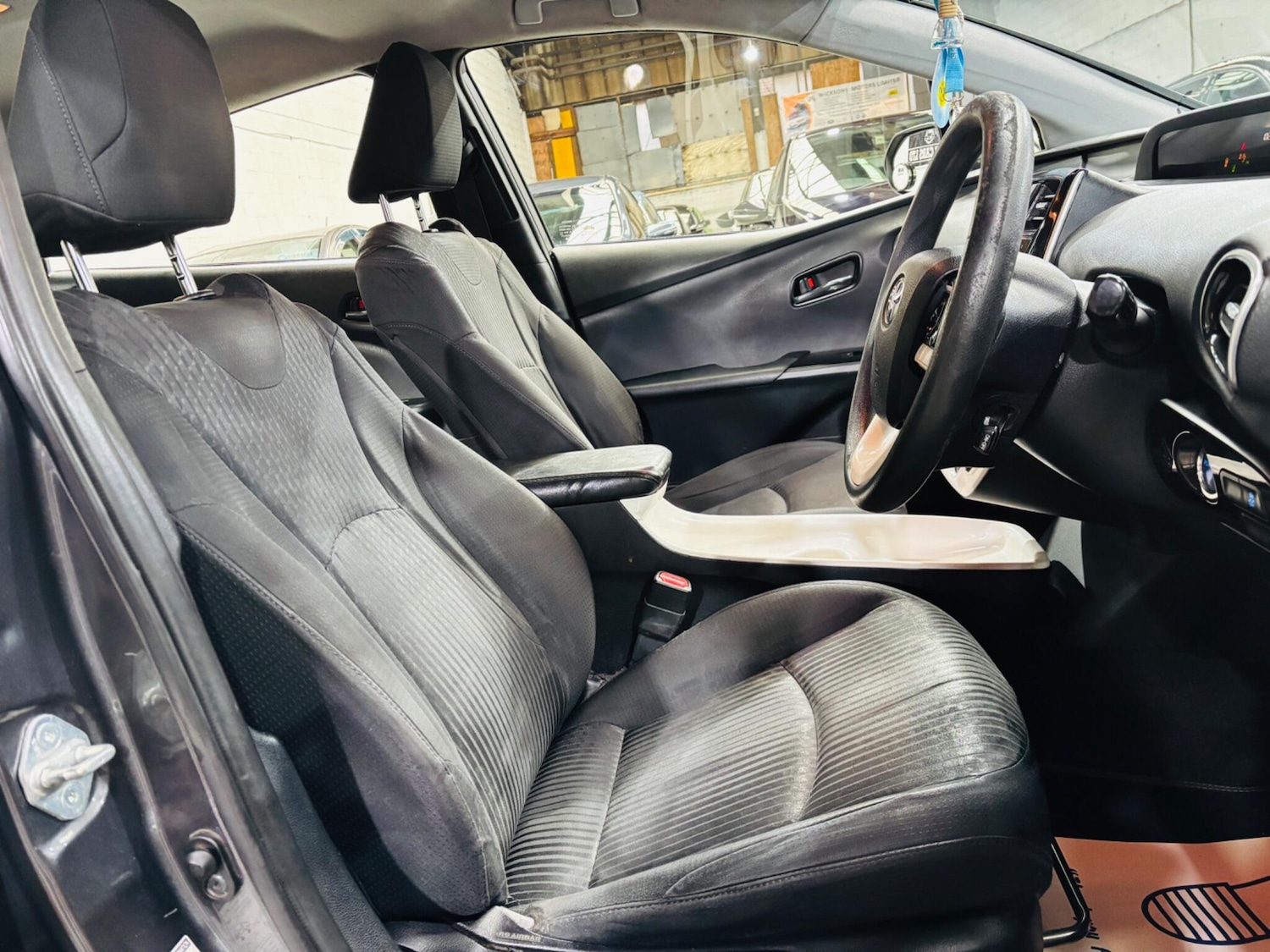 Used Toyota Prius 2016 for sale - 78058522: Photo 14