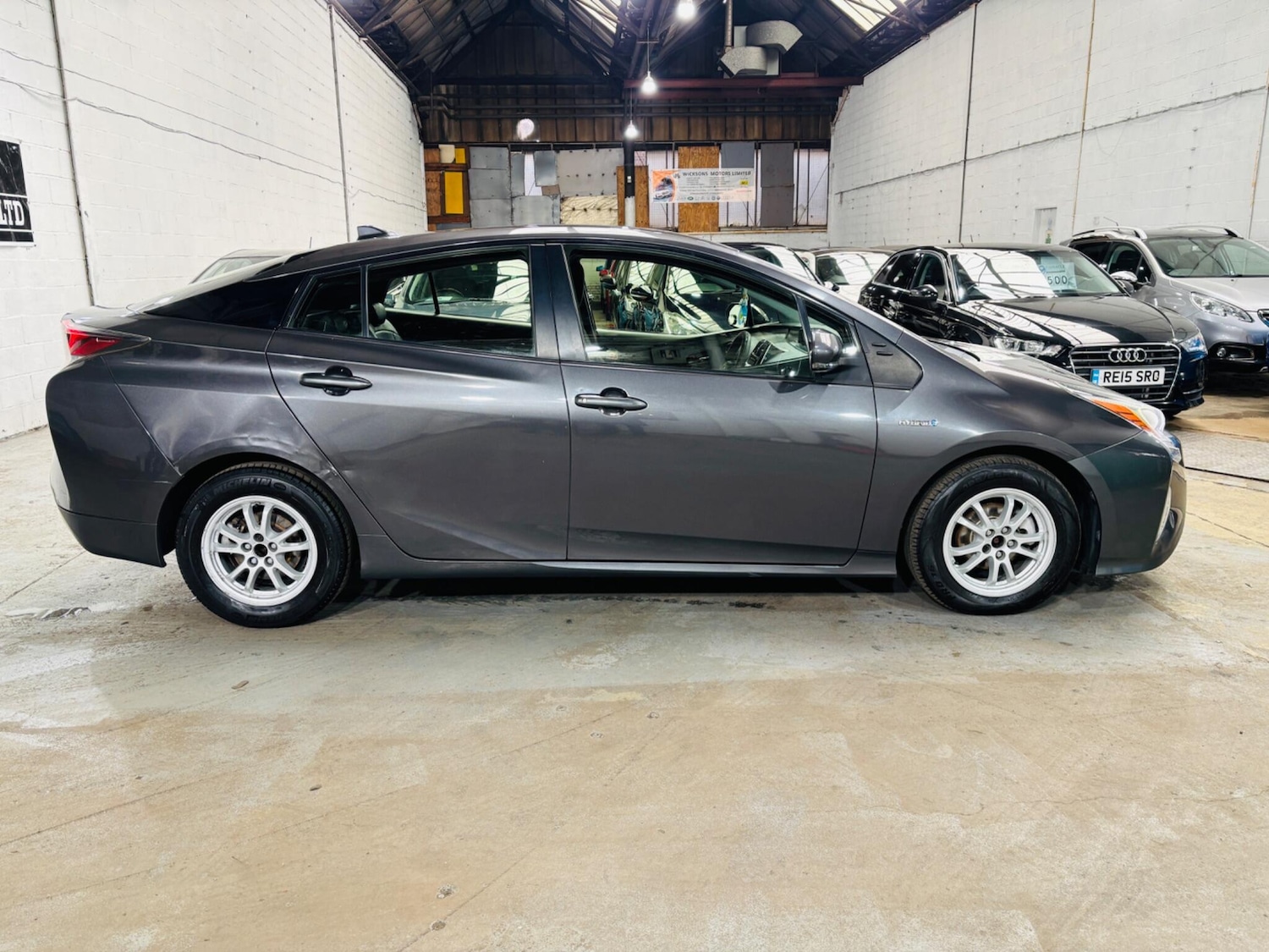 Used Toyota Prius 2016 for sale - 78058522: Photo 16