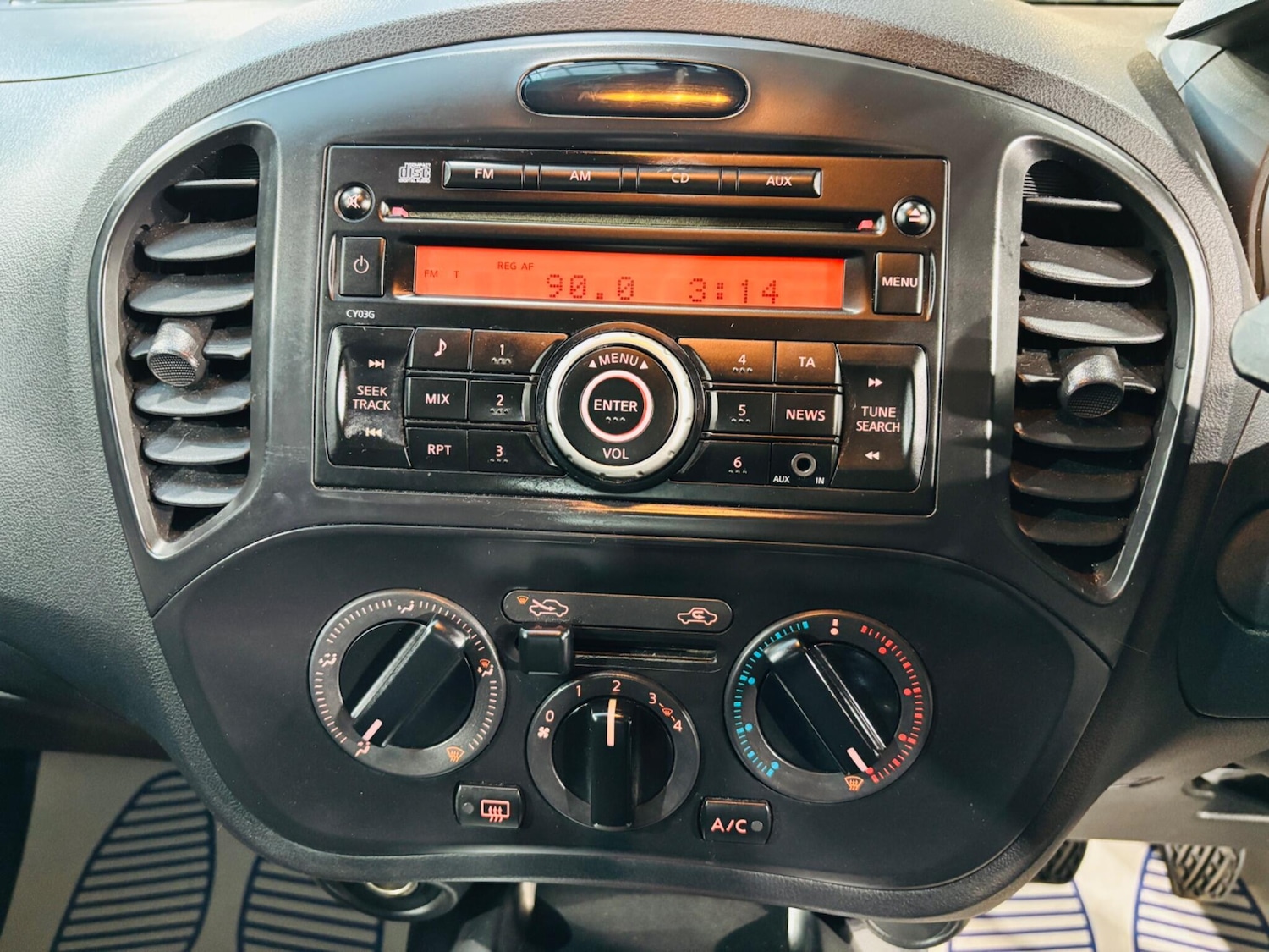 Used Nissan Juke 2011 for sale - 76388779: Photo 21