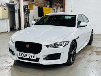 Used Jaguar XE 2017 for sale - 74851855: Photo