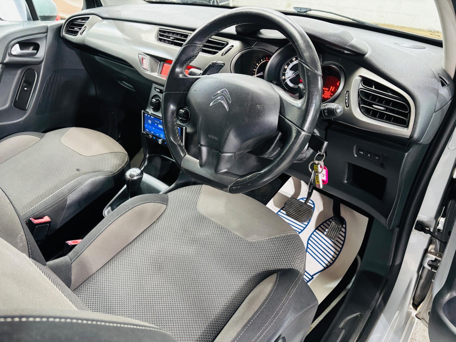 Used Citroen C3 2014 for sale - 76988213: Photo 10