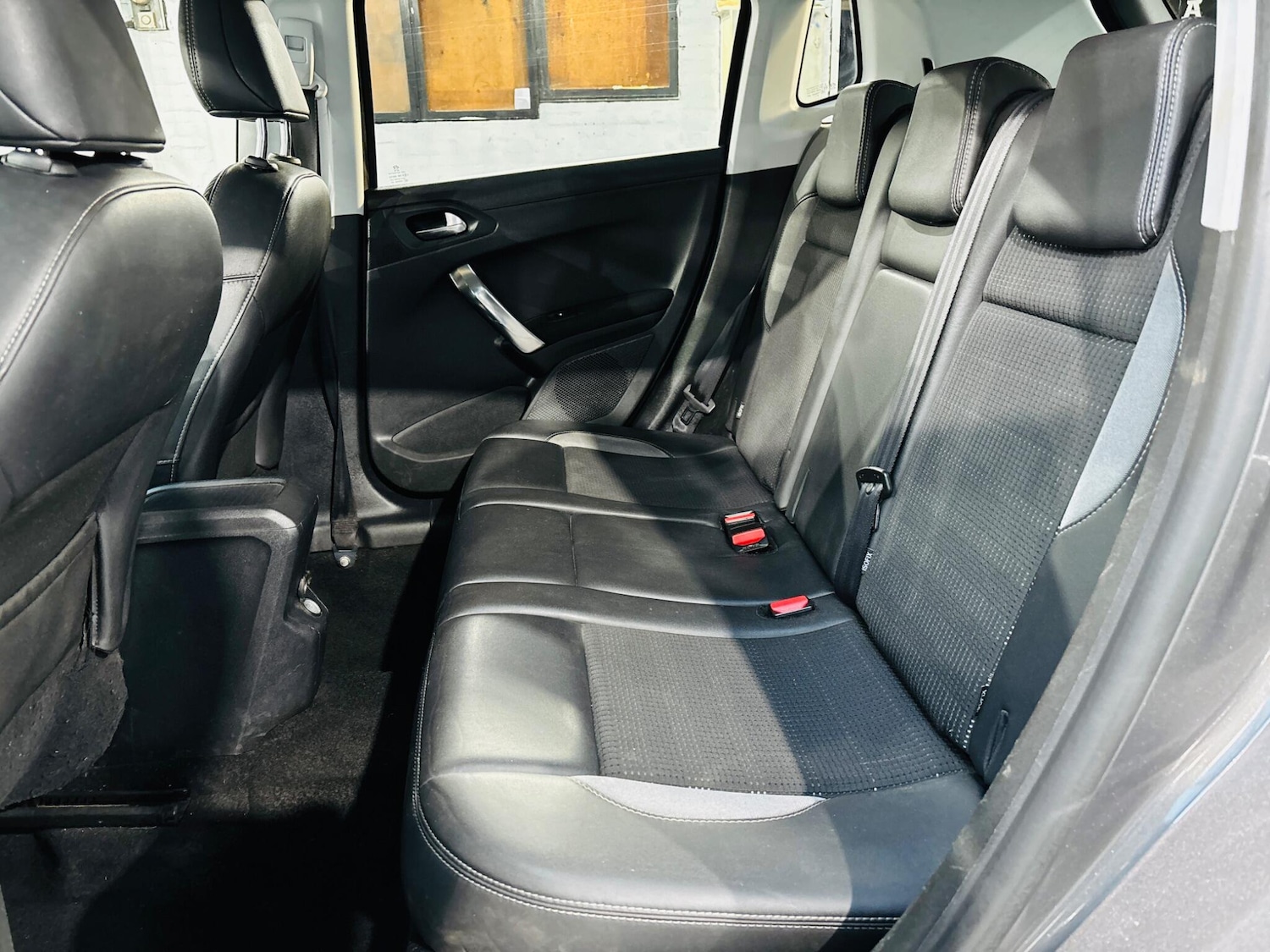 Used Peugeot 2008 2015 for sale - 76993782: Photo 16