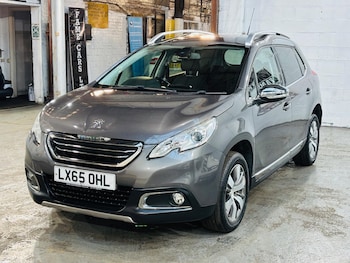 Used Peugeot 2008 2015 for sale - 76993782: Photo