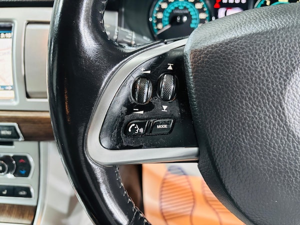 Used Jaguar XF 2013 for sale - 76270350: Photo 21