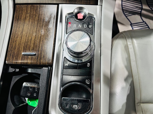 Used Jaguar XF 2013 for sale - 76270350: Photo 26