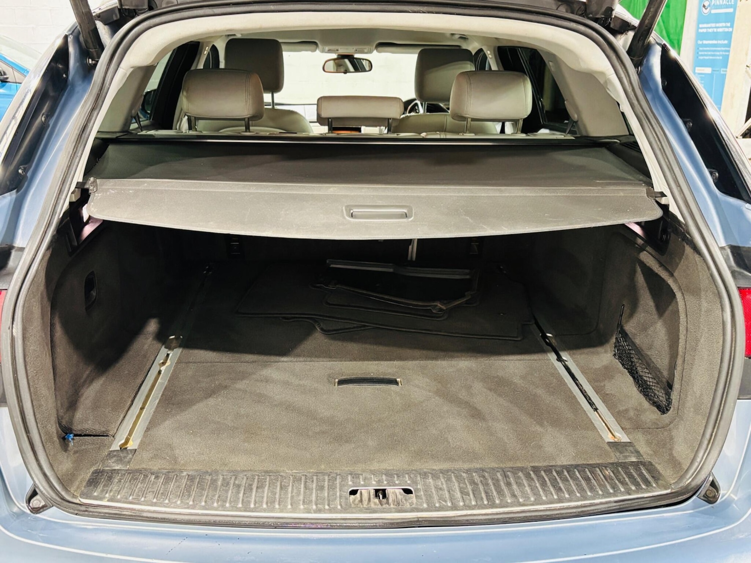 Used Jaguar XF 2013 for sale - 76270350: Photo 36