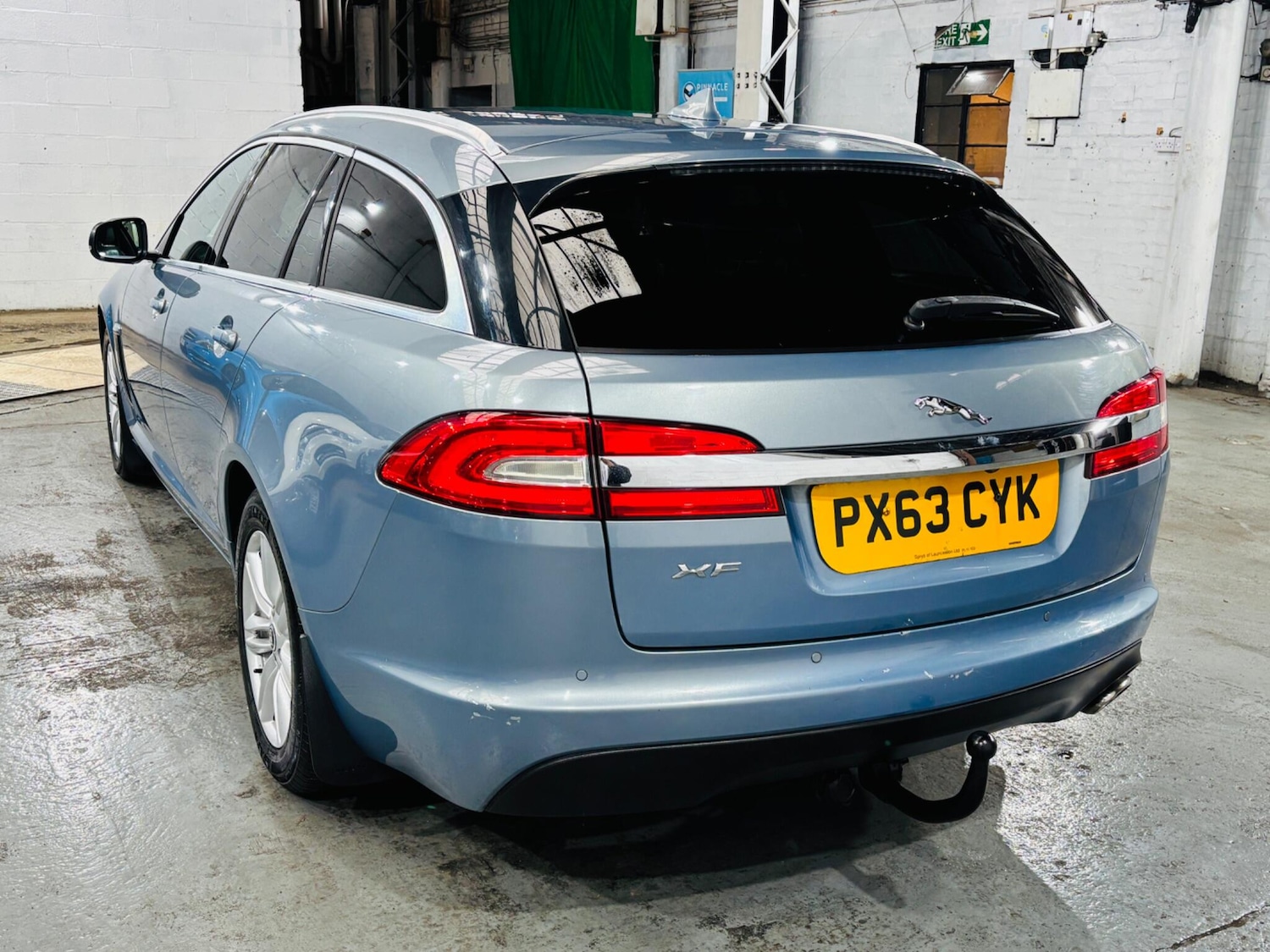 Used Jaguar XF 2013 for sale - 76270350: Photo 7