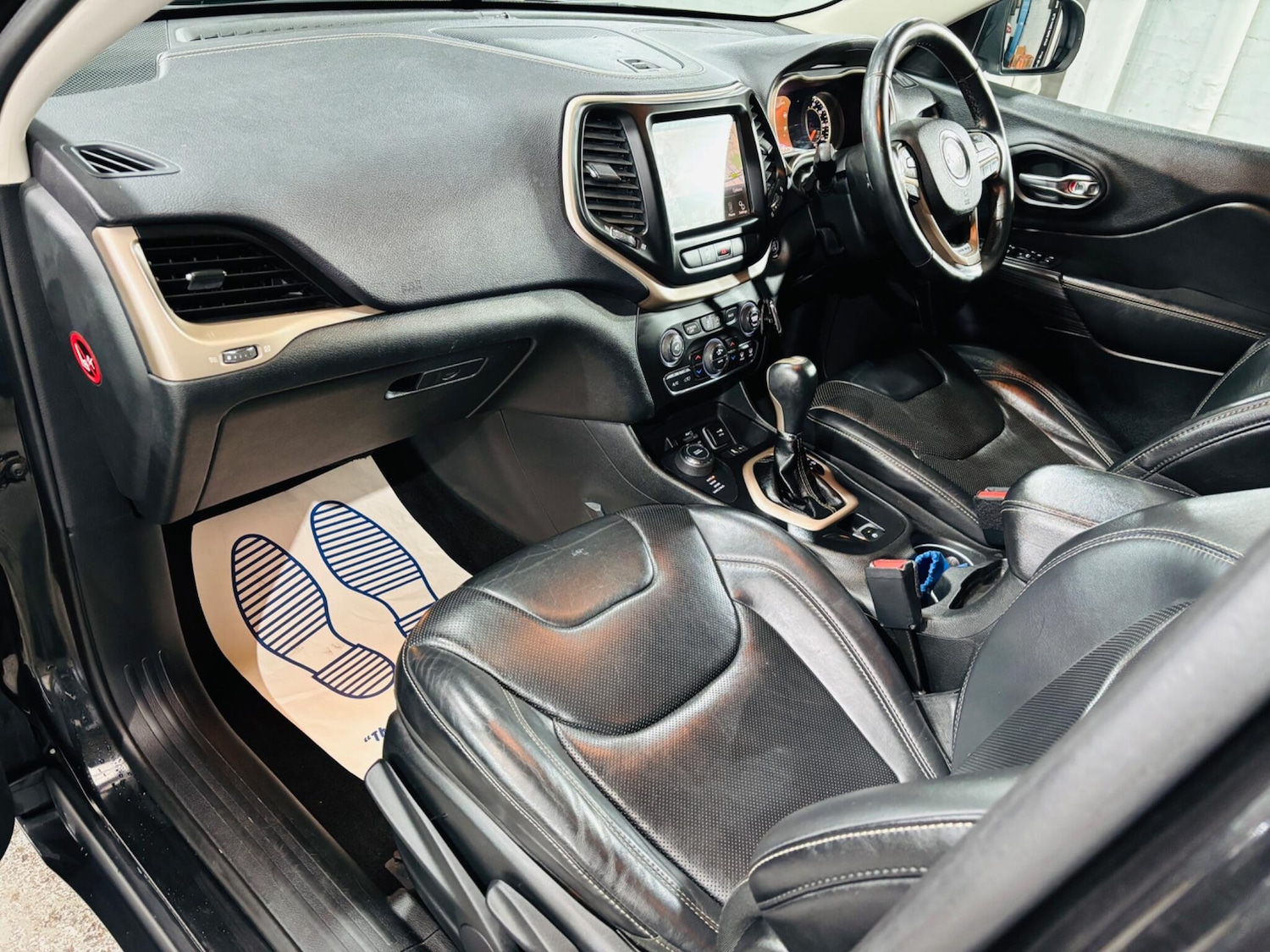 Used Jeep Cherokee 2015 for sale - 77267176: Photo 14