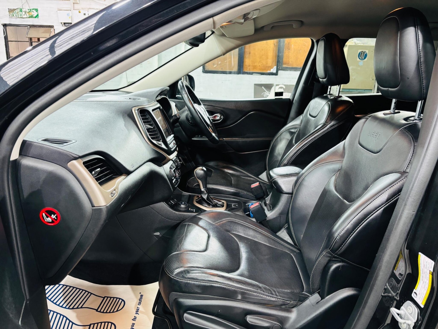 Used Jeep Cherokee 2015 for sale - 77267176: Photo 15