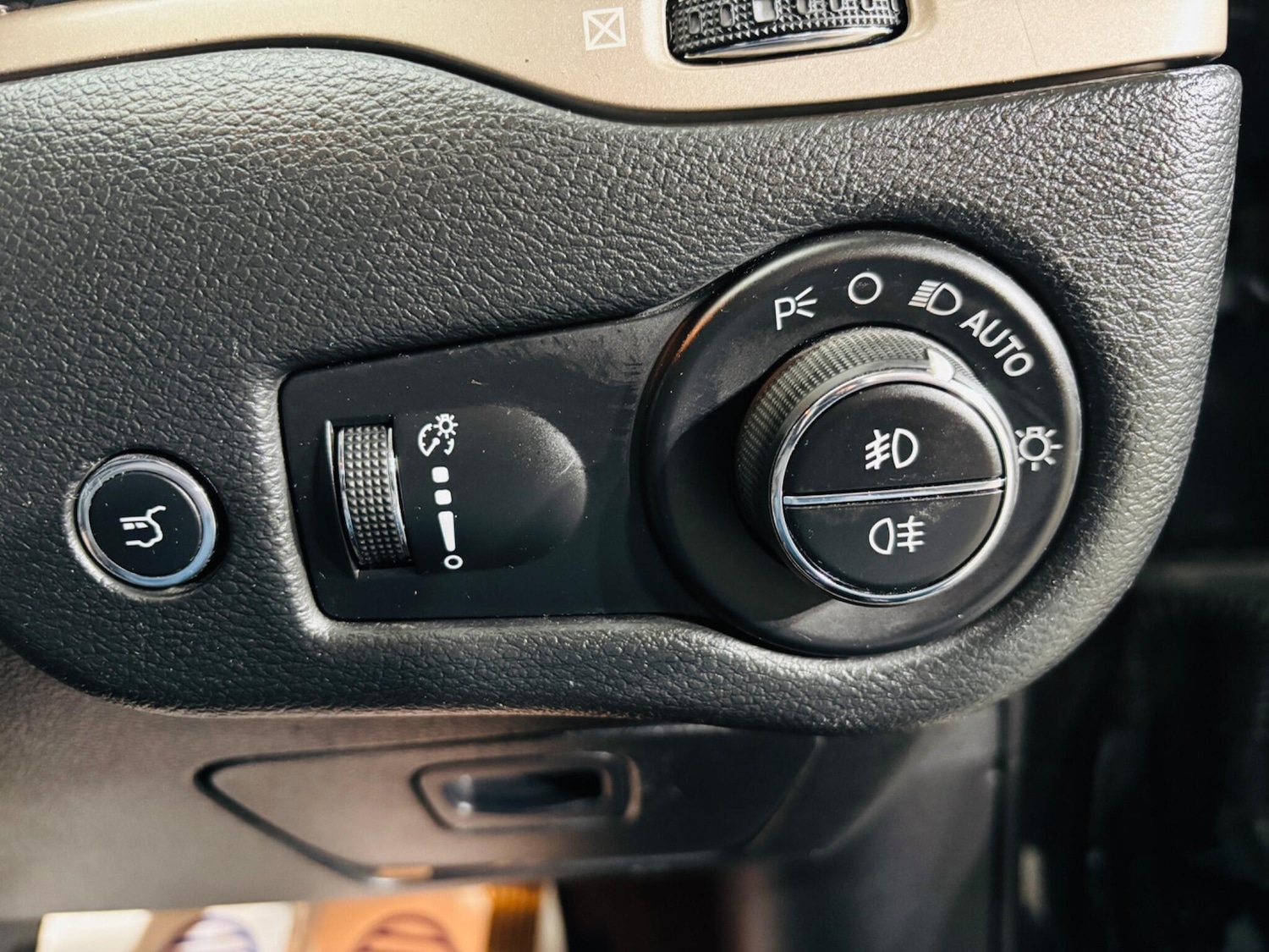 Used Jeep Cherokee 2015 for sale - 77267176: Photo 19