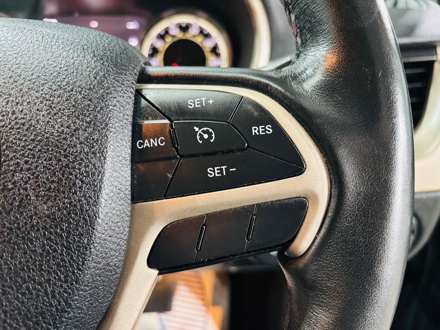 Used Jeep Cherokee 2015 for sale - 77267176: Photo 20