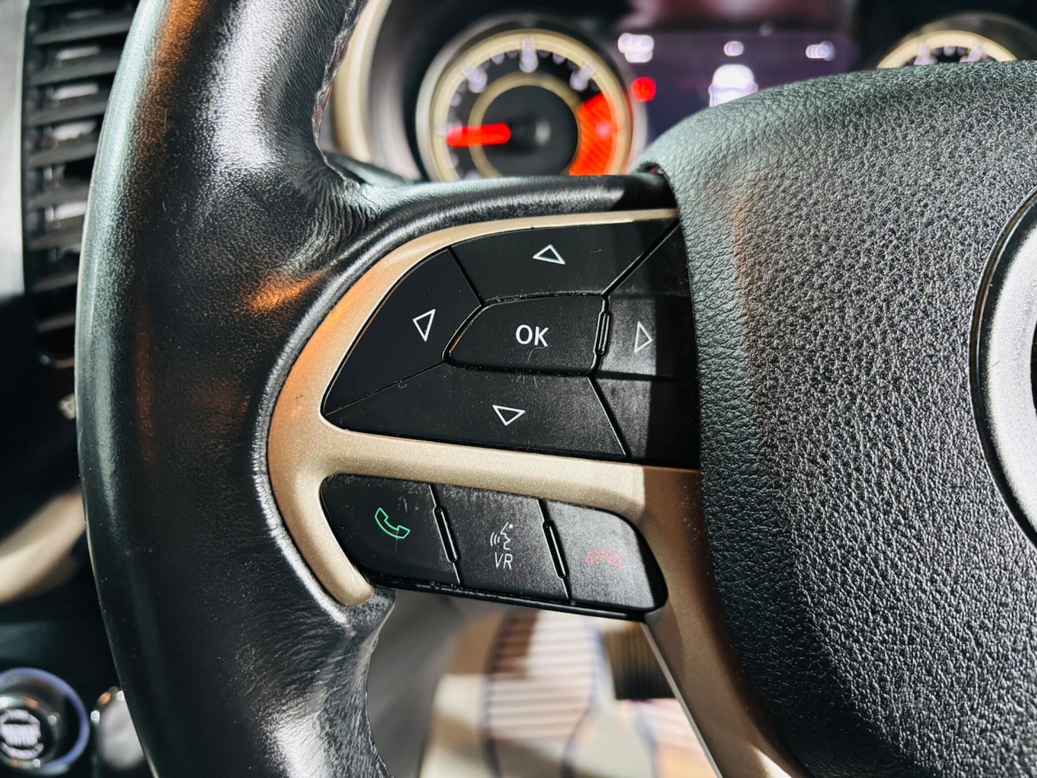 Used Jeep Cherokee 2015 for sale - 77267176: Photo 21