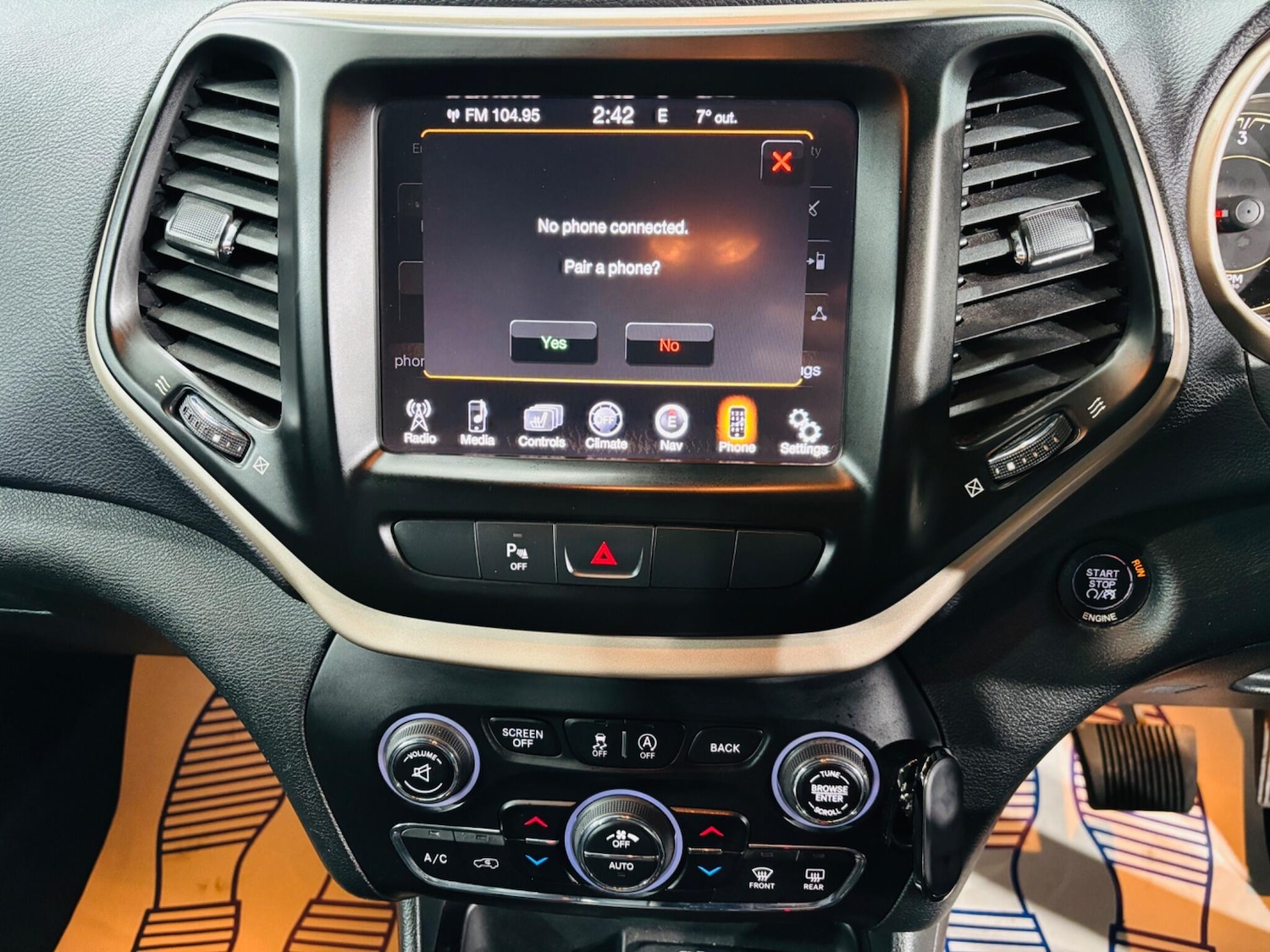 Used Jeep Cherokee 2015 for sale - 77267176: Photo 24