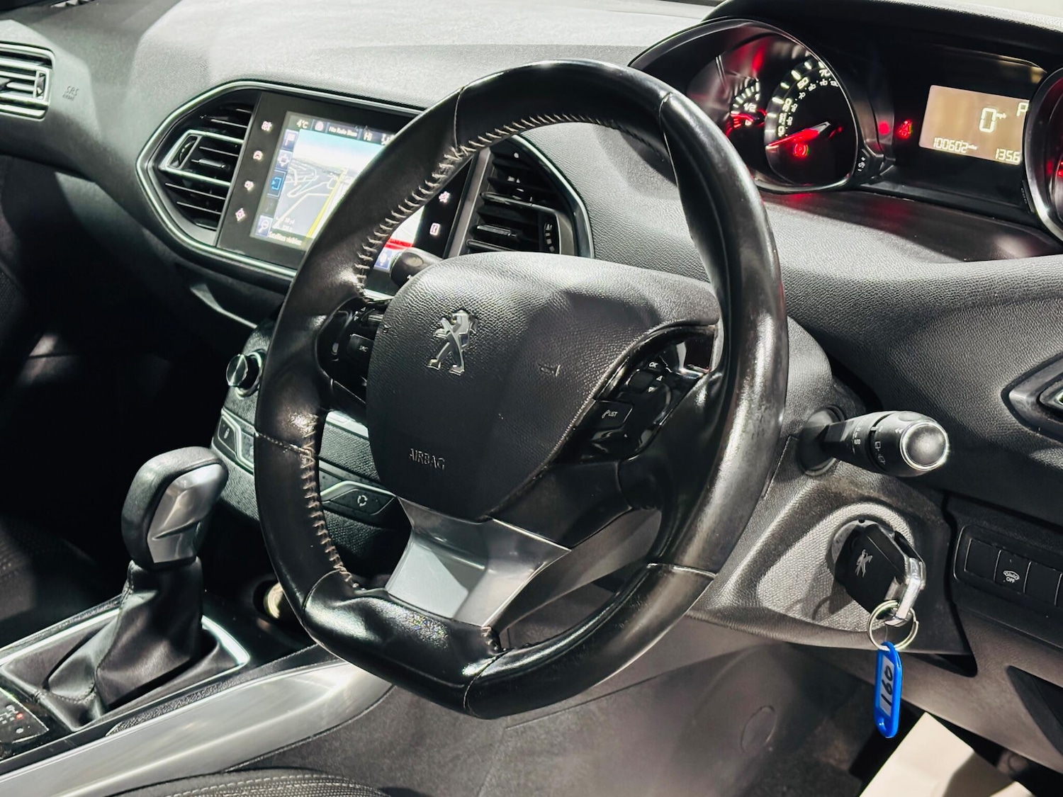 Used Peugeot 308 2015 for sale - 77119659: Photo 11