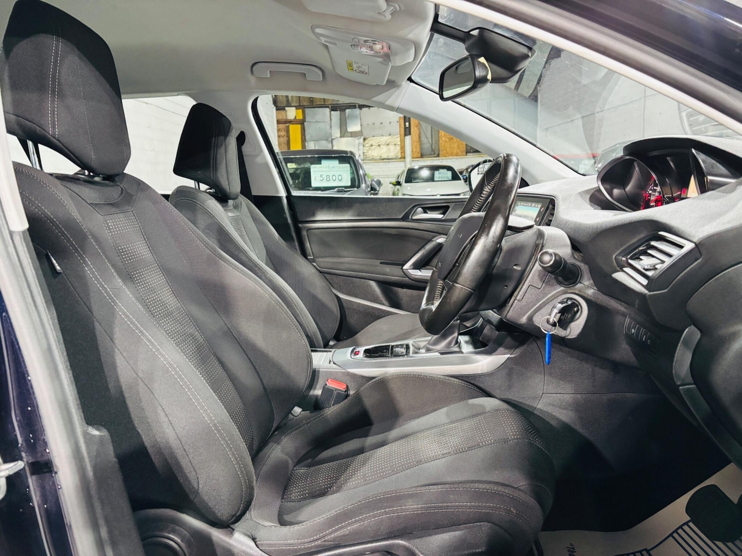 Used Peugeot 308 2015 for sale - 77119659: Photo 13