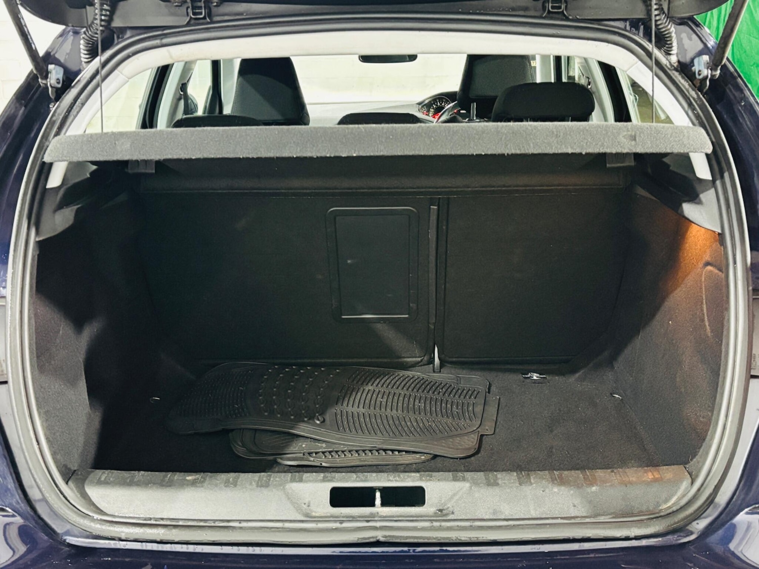 Used Peugeot 308 2015 for sale - 77119659: Photo 31