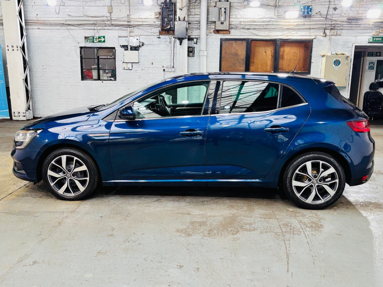 Used Renault Megane 2016 for sale - 77908466: Photo 9