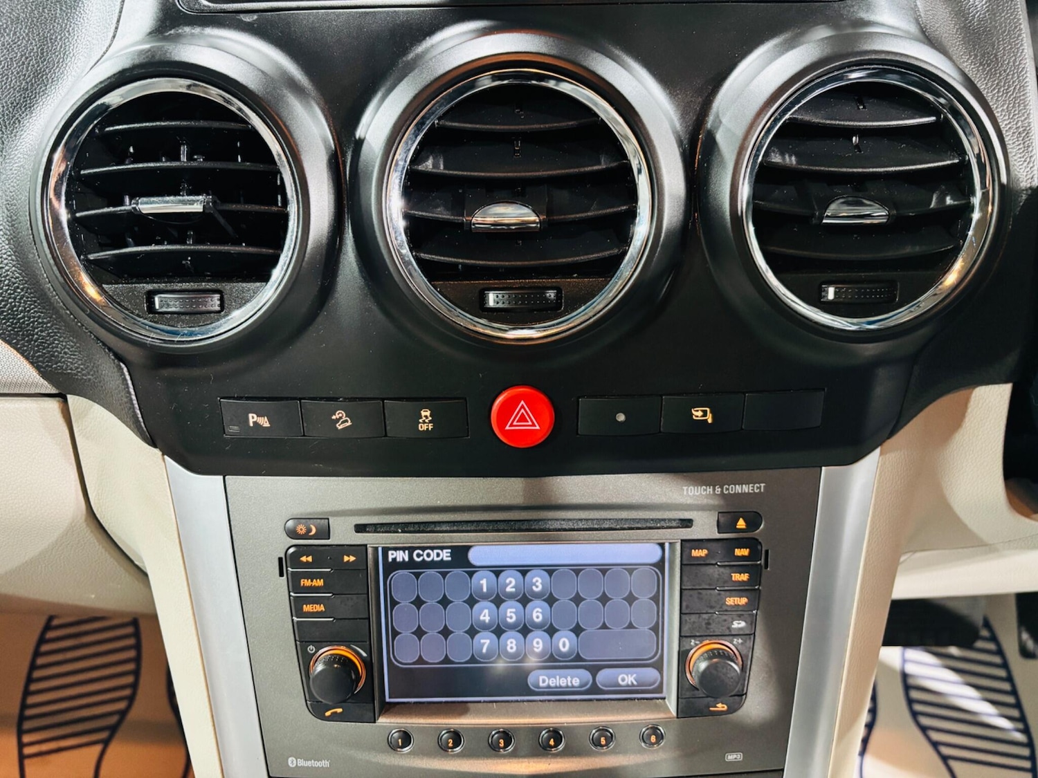 Used Vauxhall Antara 2013 for sale - 77425015: Photo 21