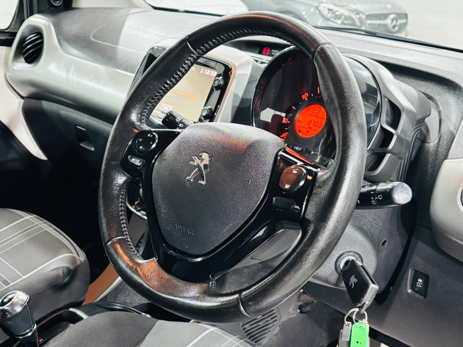 Used Peugeot 108 2017 for sale - 76975486: Photo 13