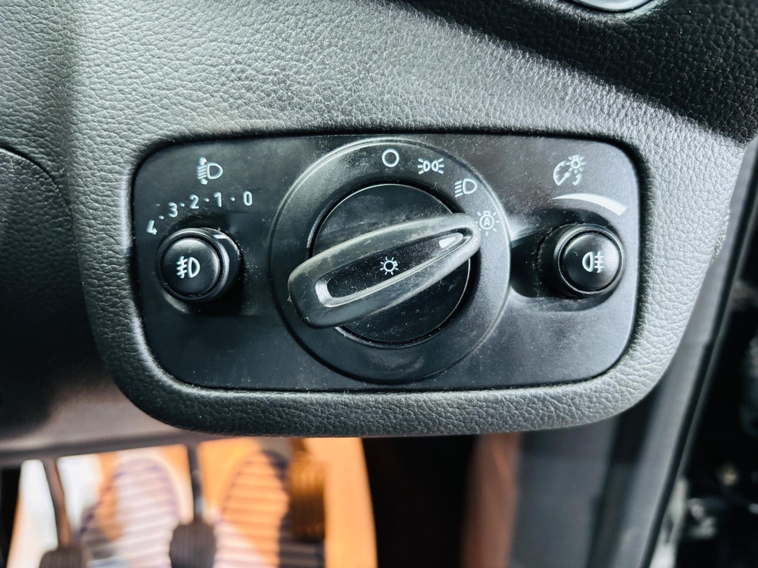 Used Ford Kuga 2015 for sale - 76270062: Photo 19