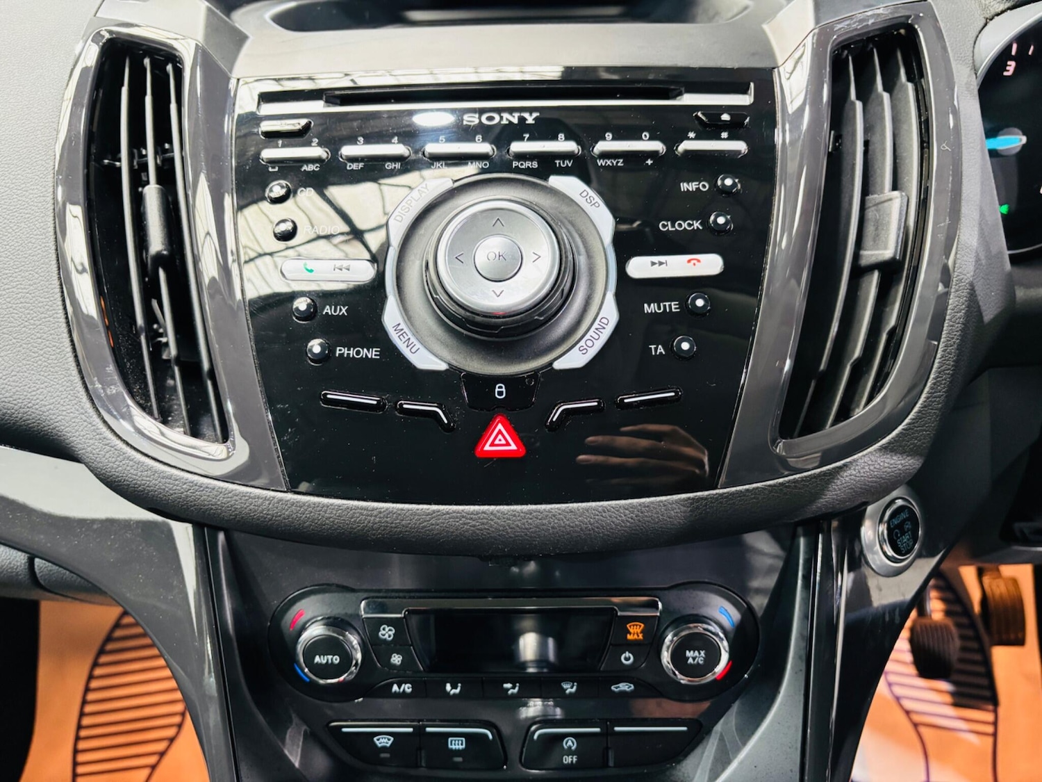 Used Ford Kuga 2015 for sale - 76270062: Photo 28