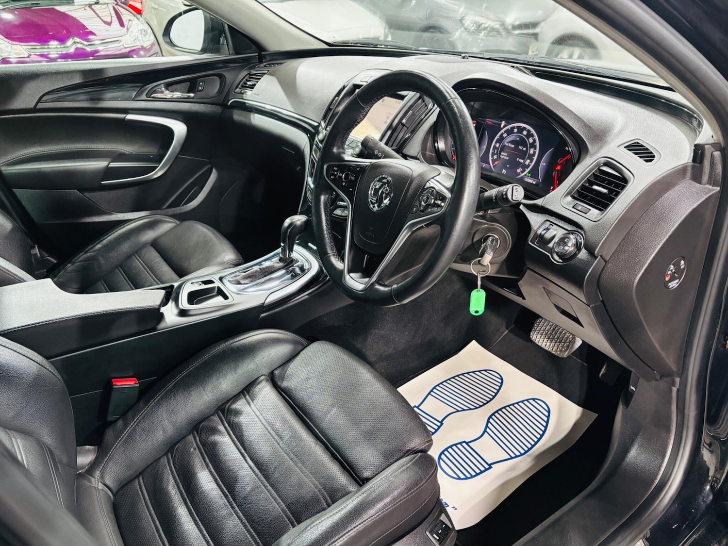 Used Vauxhall Insignia 2015 for sale - 76926930: Photo 10