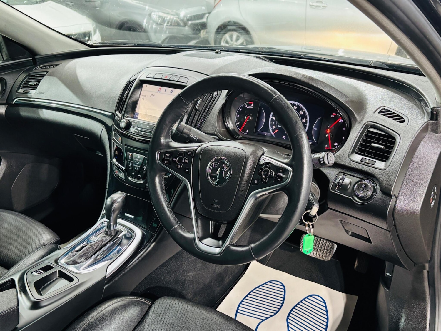 Used Vauxhall Insignia 2015 for sale - 76926930: Photo 11