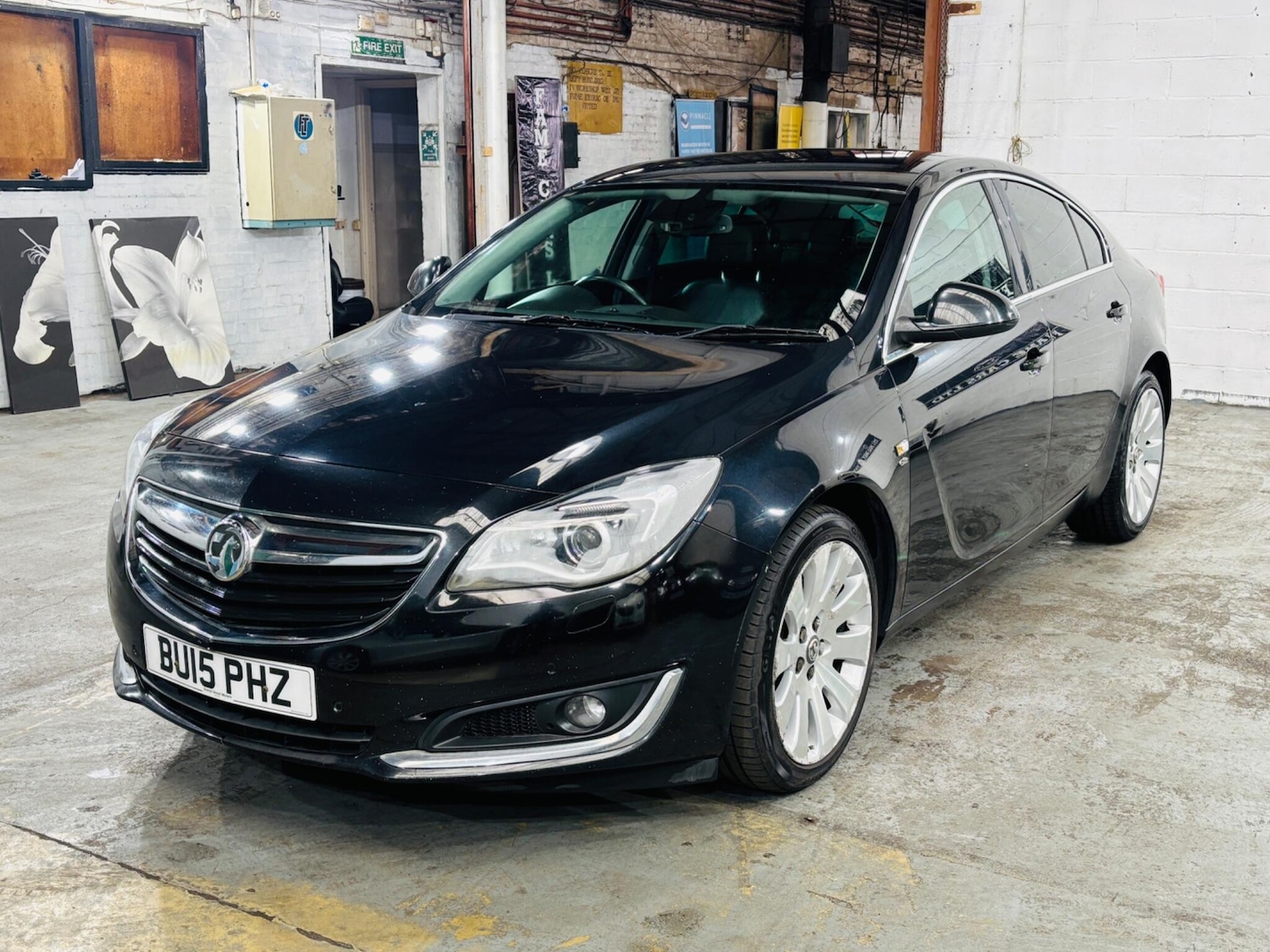 Used Vauxhall Insignia 2015 for sale - 76926930: Photo 4