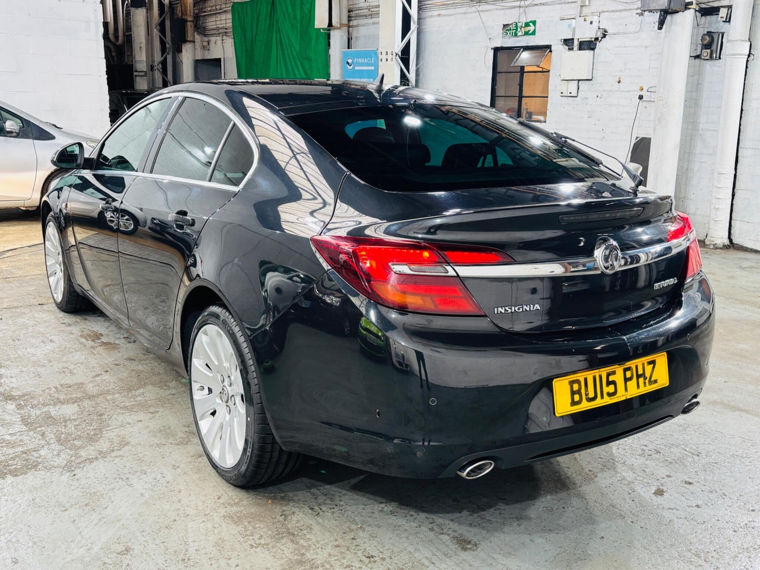 Used Vauxhall Insignia 2015 for sale - 76926930: Photo 7