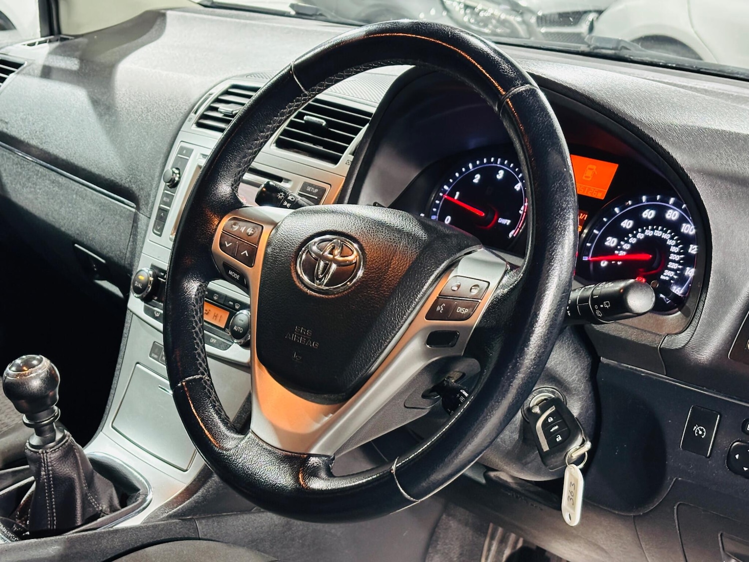 Used Toyota Avensis 2012 for sale - 76965259: Photo 11