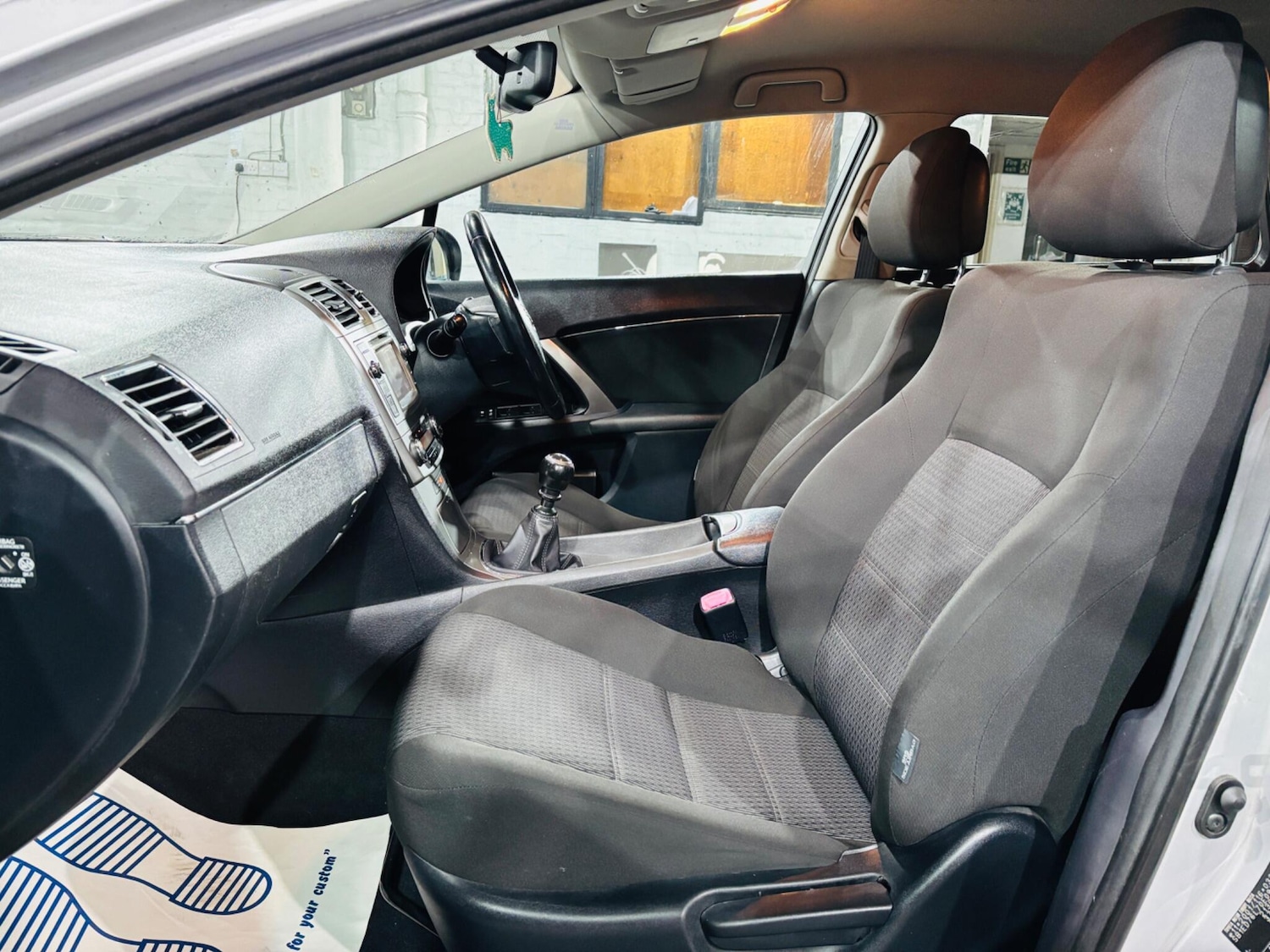 Used Toyota Avensis 2012 for sale - 76965259: Photo 15