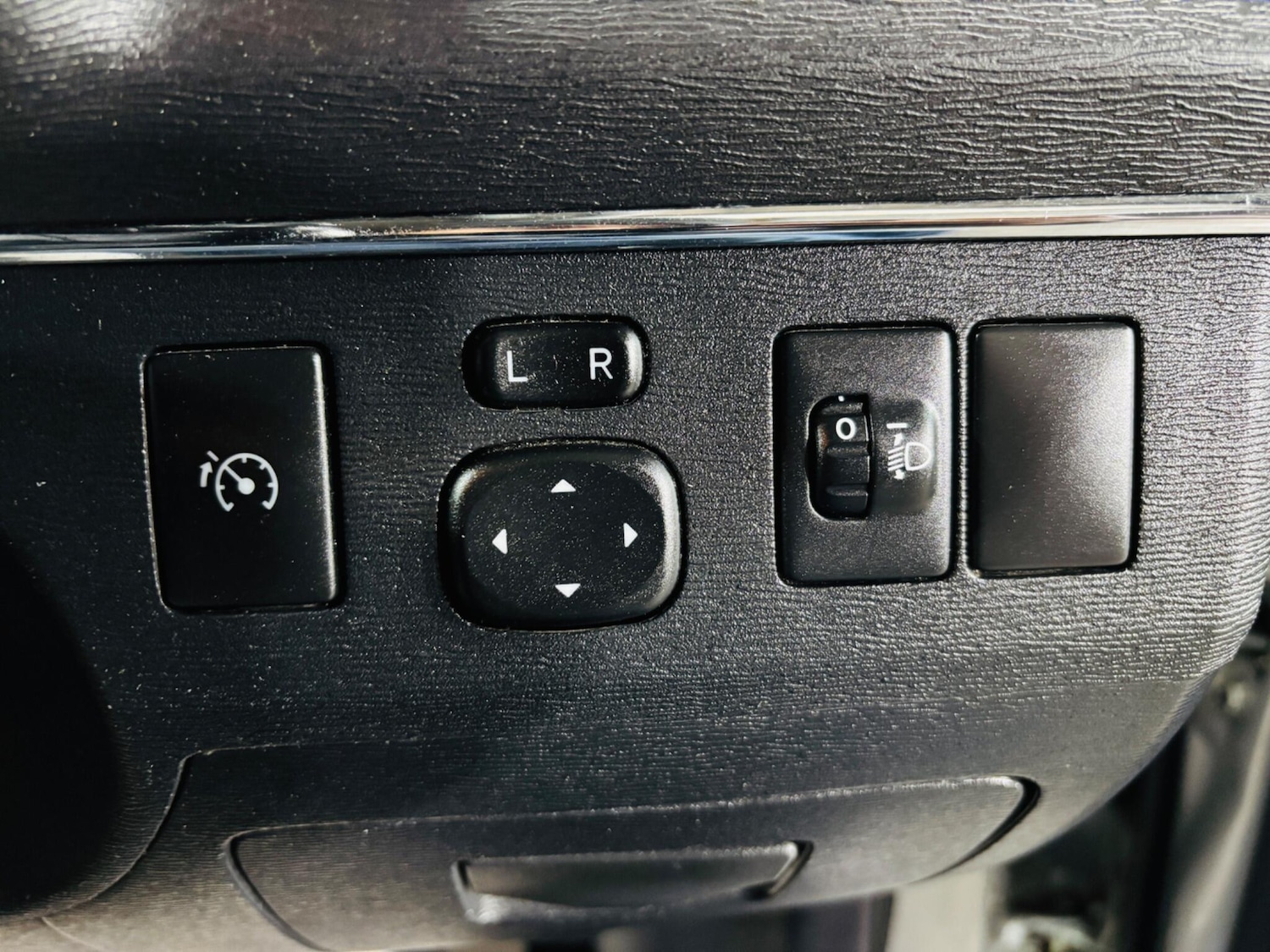 Used Toyota Avensis 2012 for sale - 76965259: Photo 18