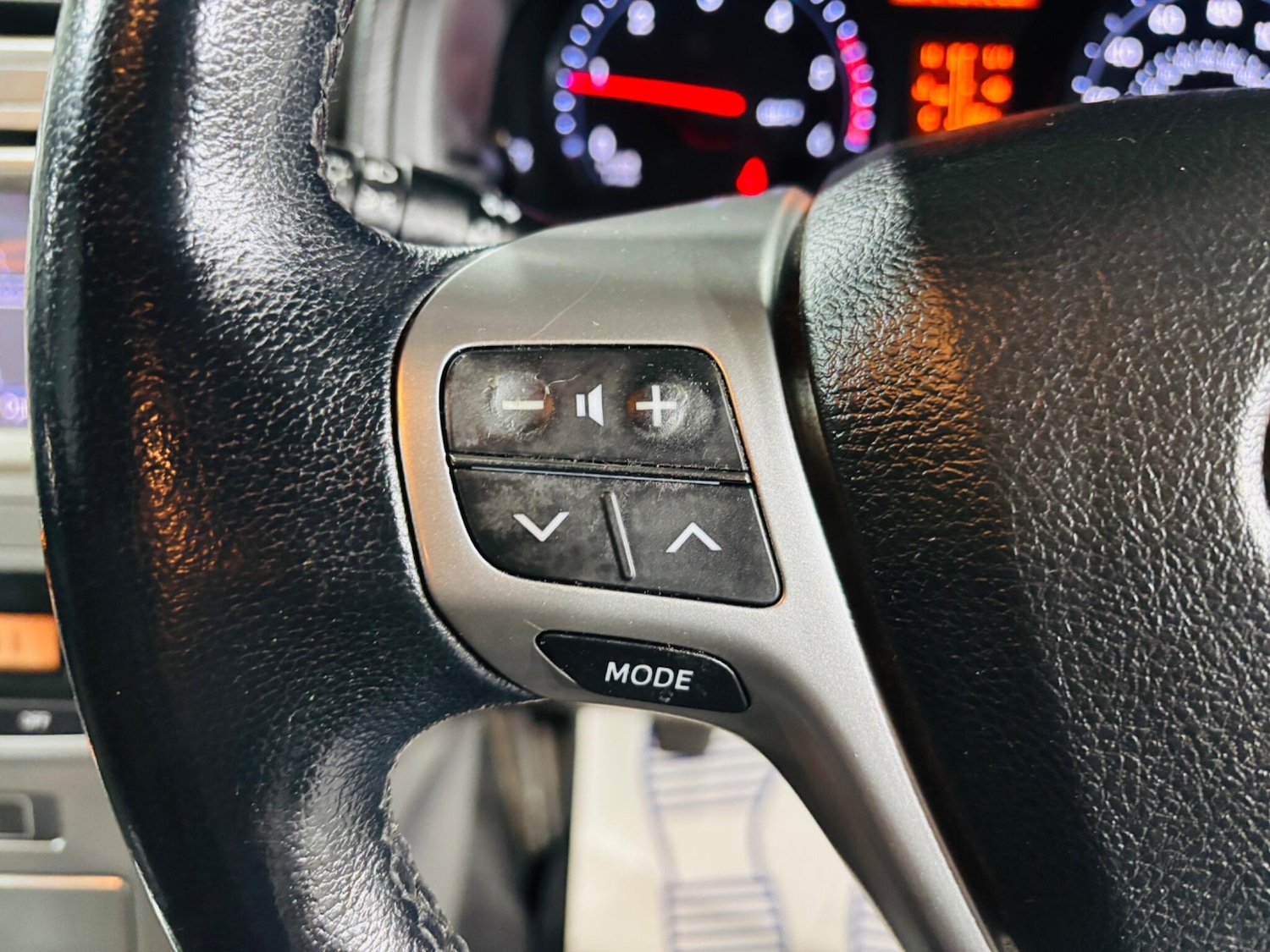 Used Toyota Avensis 2012 for sale - 76965259: Photo 20