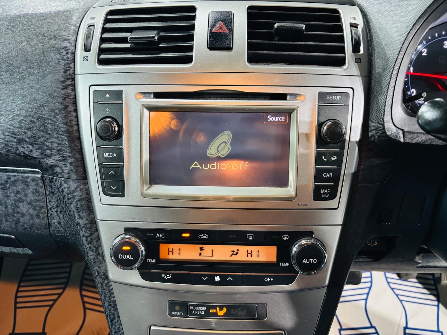 Used Toyota Avensis 2012 for sale - 76965259: Photo 22