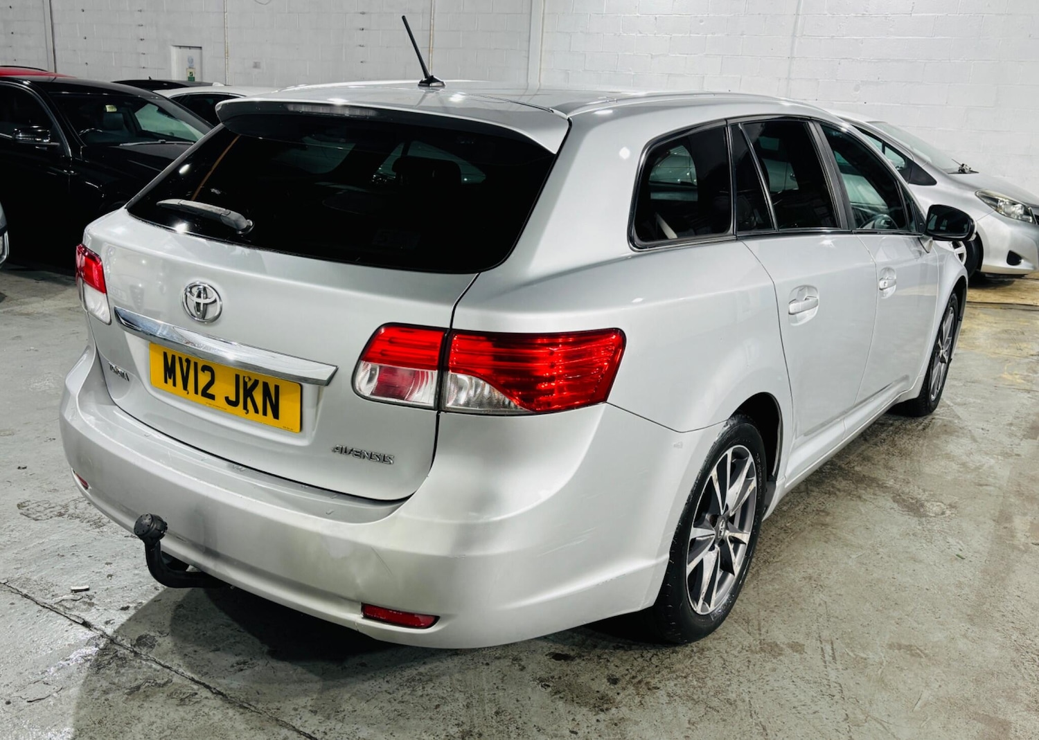 Used Toyota Avensis 2012 for sale - 76965259: Photo 5