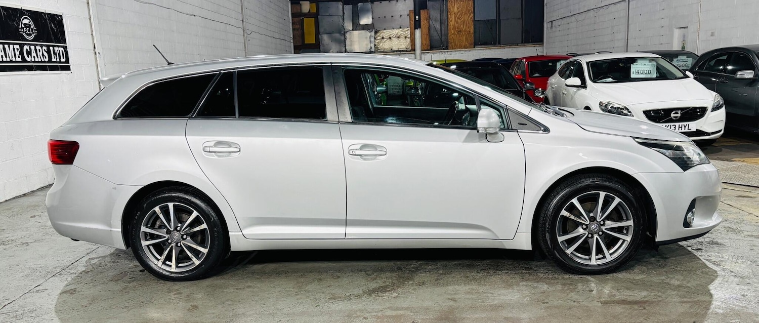 Used Toyota Avensis 2012 for sale - 76965259: Photo 8