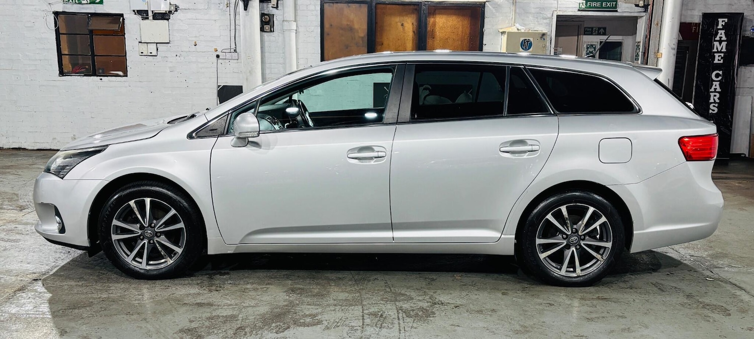 Used Toyota Avensis 2012 for sale - 76965259: Photo 9
