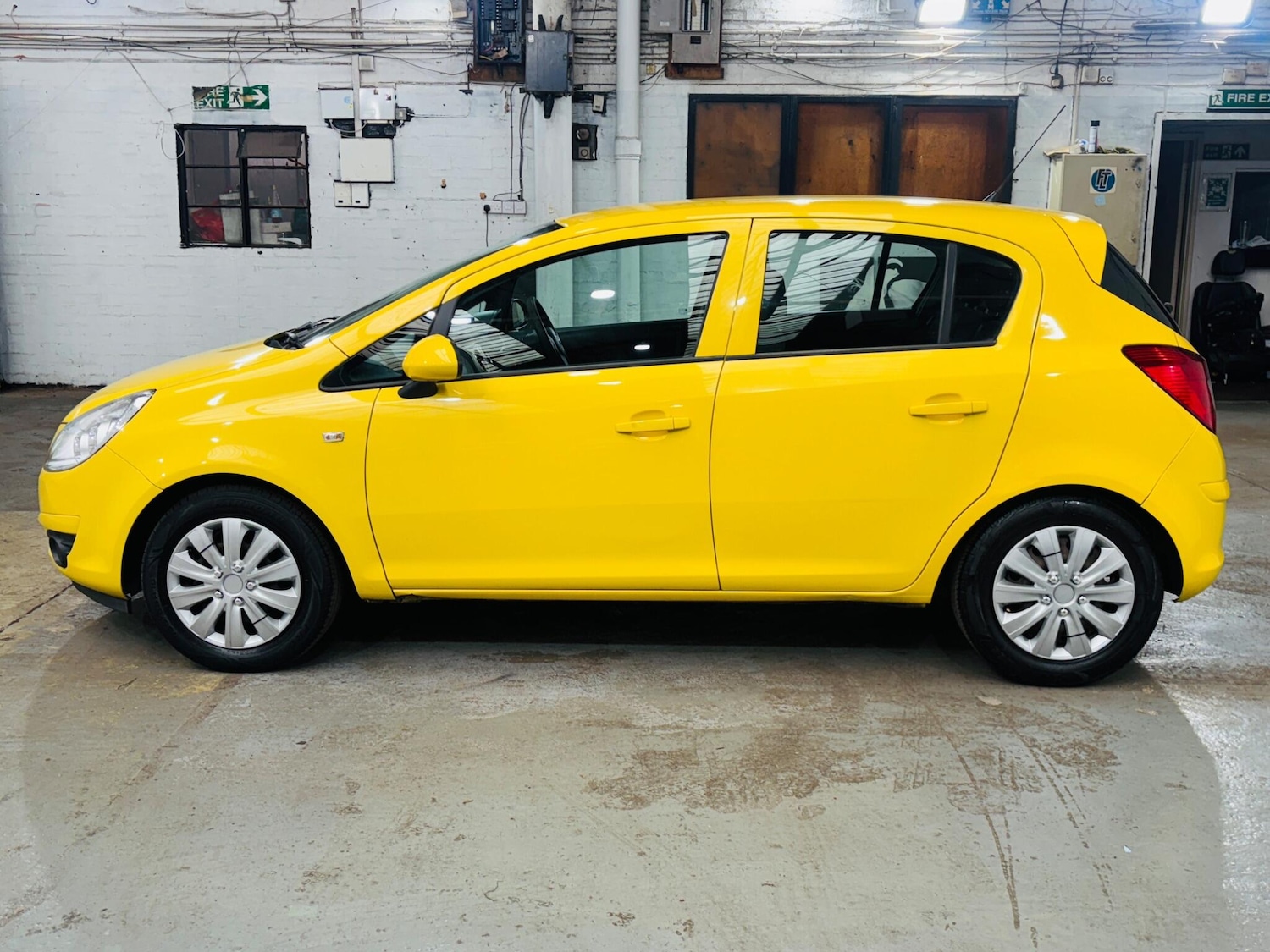 Used Vauxhall Corsa 2008 for sale - 77908835: Photo 9