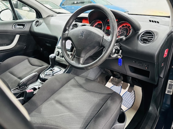 Used Peugeot 308 2010 for sale - 76250933: Photo 10