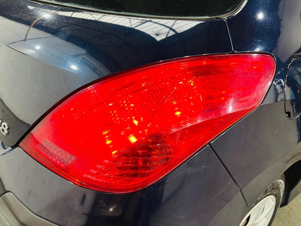 Used Peugeot 308 2010 for sale - 76250933: Photo 31