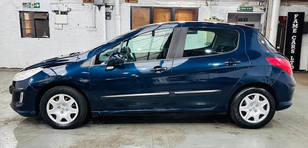 Used Peugeot 308 2010 for sale - 76250933: Photo 9