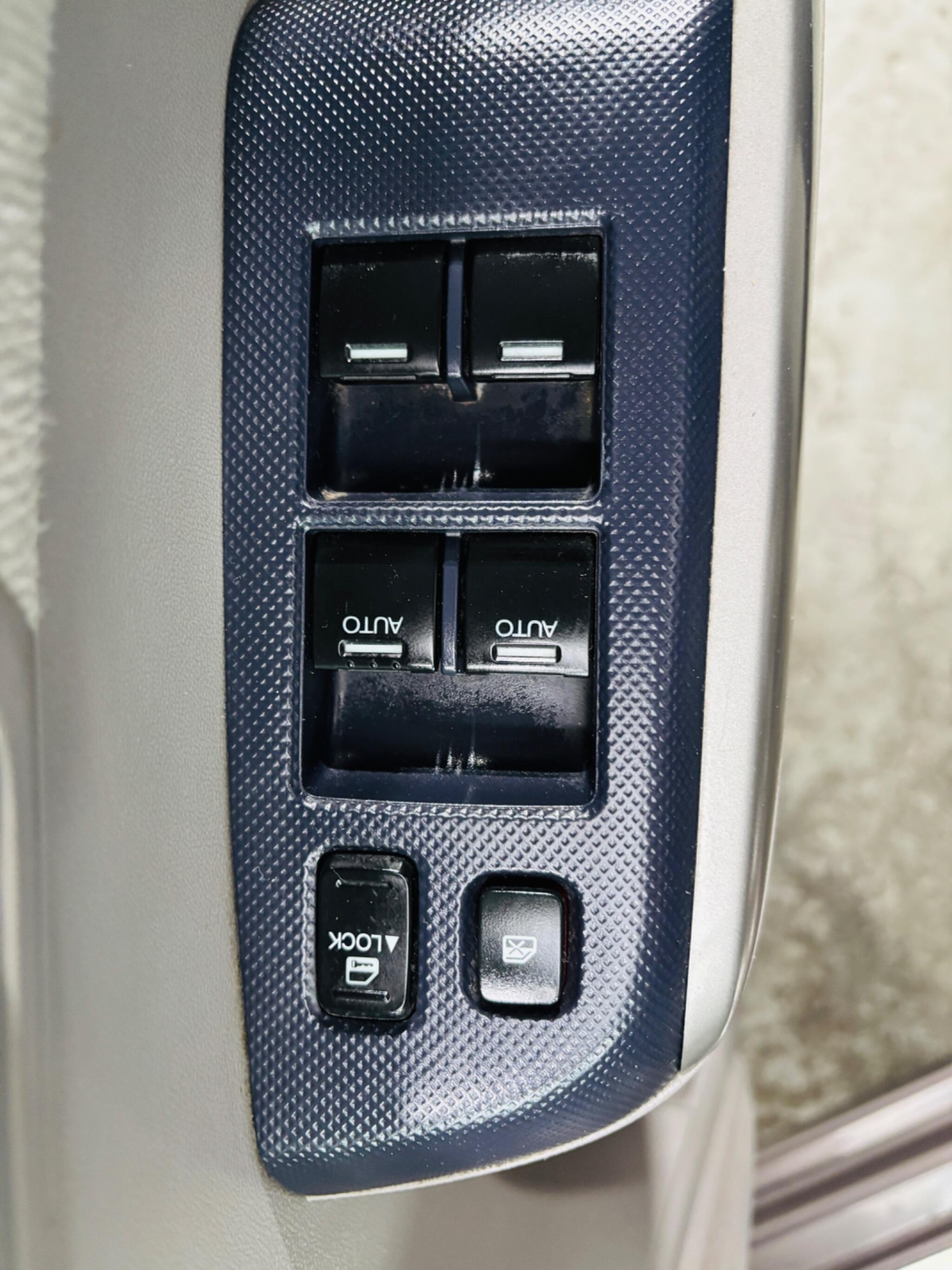 Used Honda Insight for sale - 77497050: Photo 17