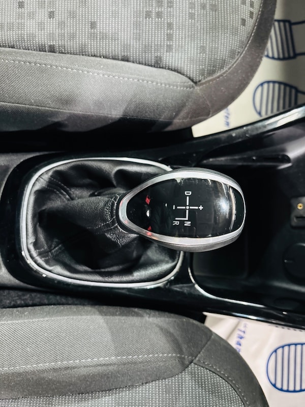 Used Vauxhall ADAM 2015 for sale - 76315274: Photo 28