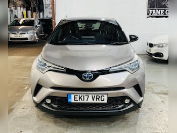 Used Toyota C-HR 2017 for sale - 79540400: Photo